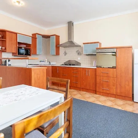 Apartmany Domek U Lesa Bitov Exterior photo