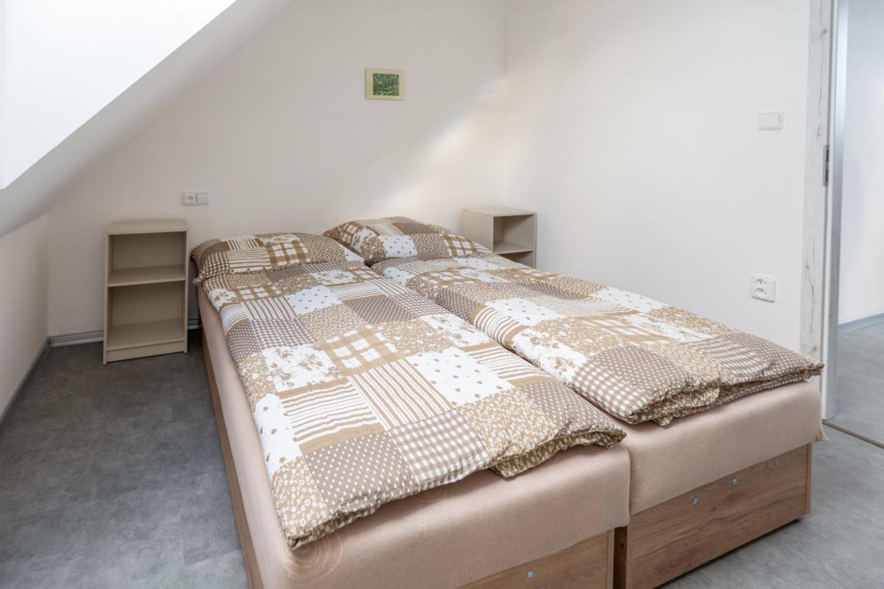 Apartment U Lesa Bitov